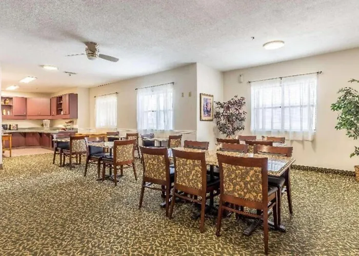 6 Tx Hotel